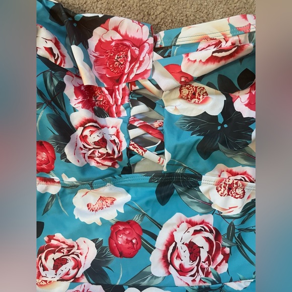 Amazon 3xl 2 pice swim - Picture 5 of 7